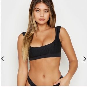 Frankie’s bikinis DREW top size large black